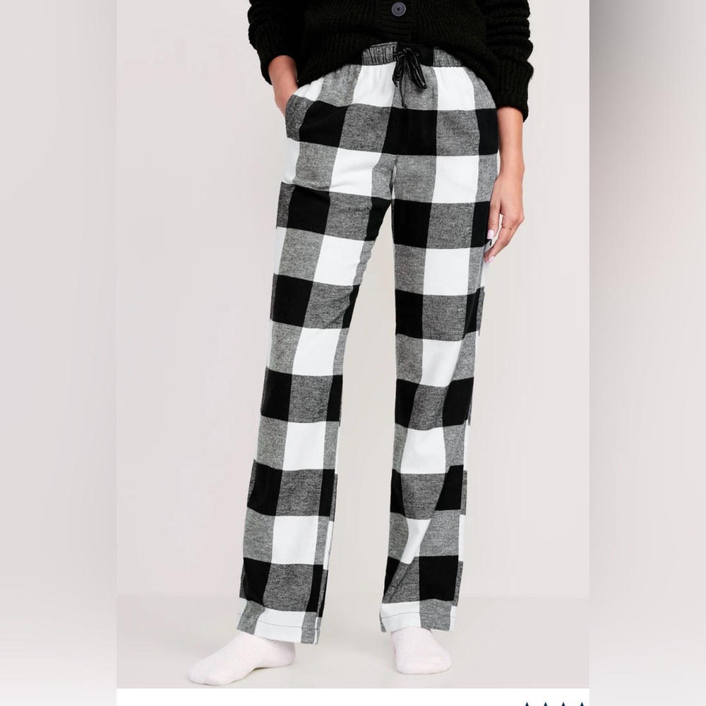 Old Navy Buffalo Plaid Pajama Pants
Christmas Pajamas
Jingle Jammies
Winter PJs